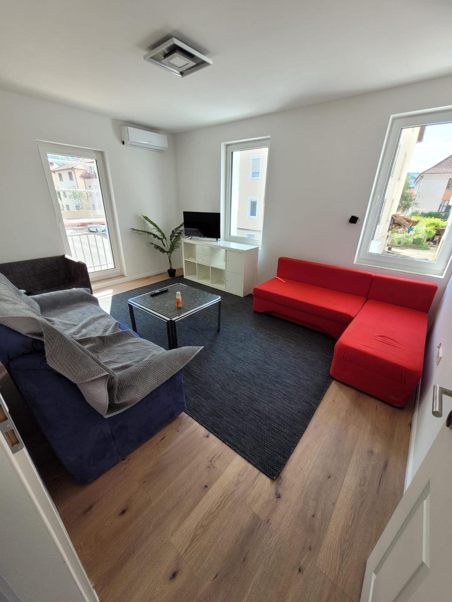 Schoene 3,5 Zimmer Handwerkerwohnung Free Parking Gute Lage Albstadt Exterior foto